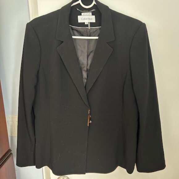 Calvin Klein black blazer - stretch with stylish snap closure - Picture 1 of 8